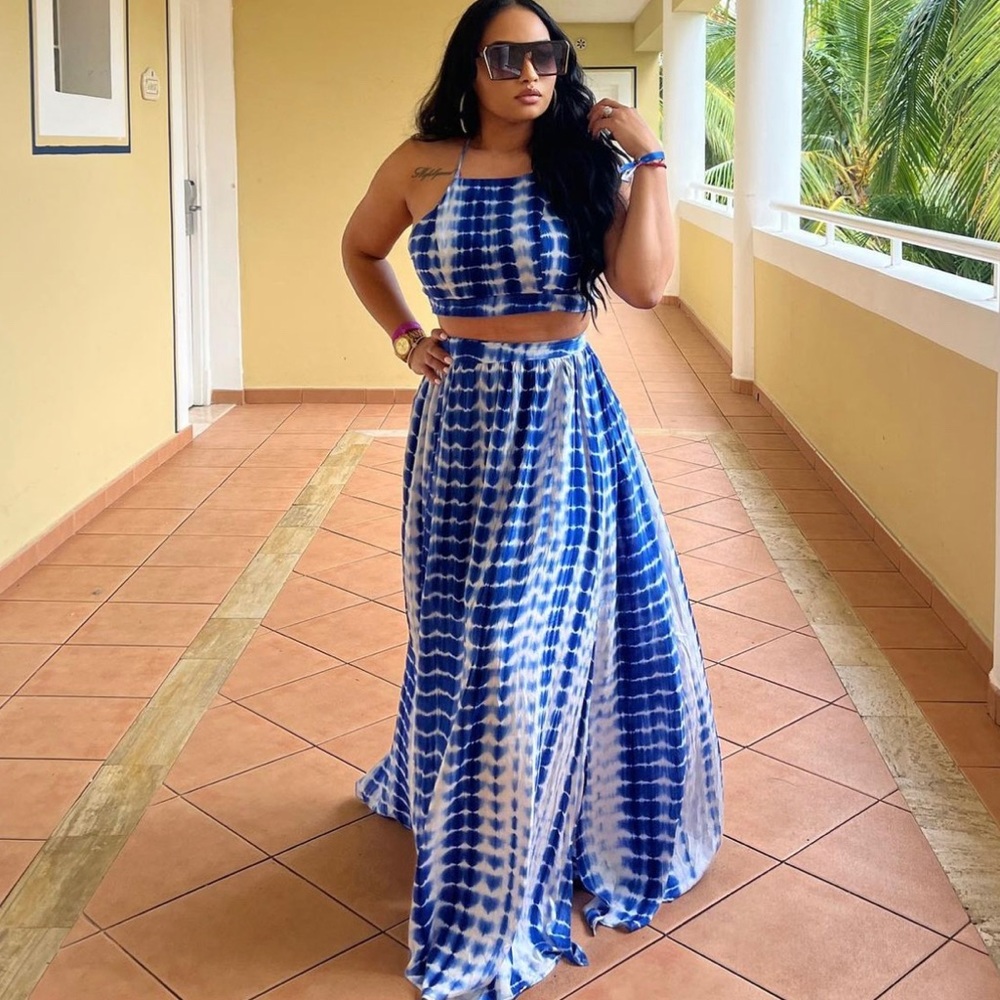 Two piece skirt set